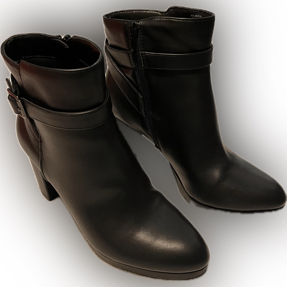 Kelly & Katie black ankle boots